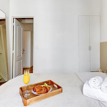 Apartment Charming 1br By Palais Royal & Louvre Paris