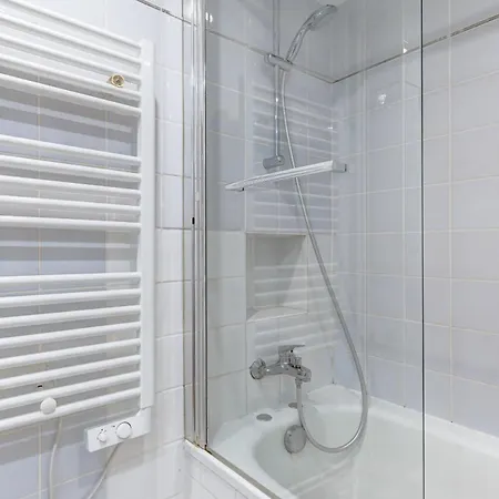 Charming 1br By Palais Royal & Louvre Apartment